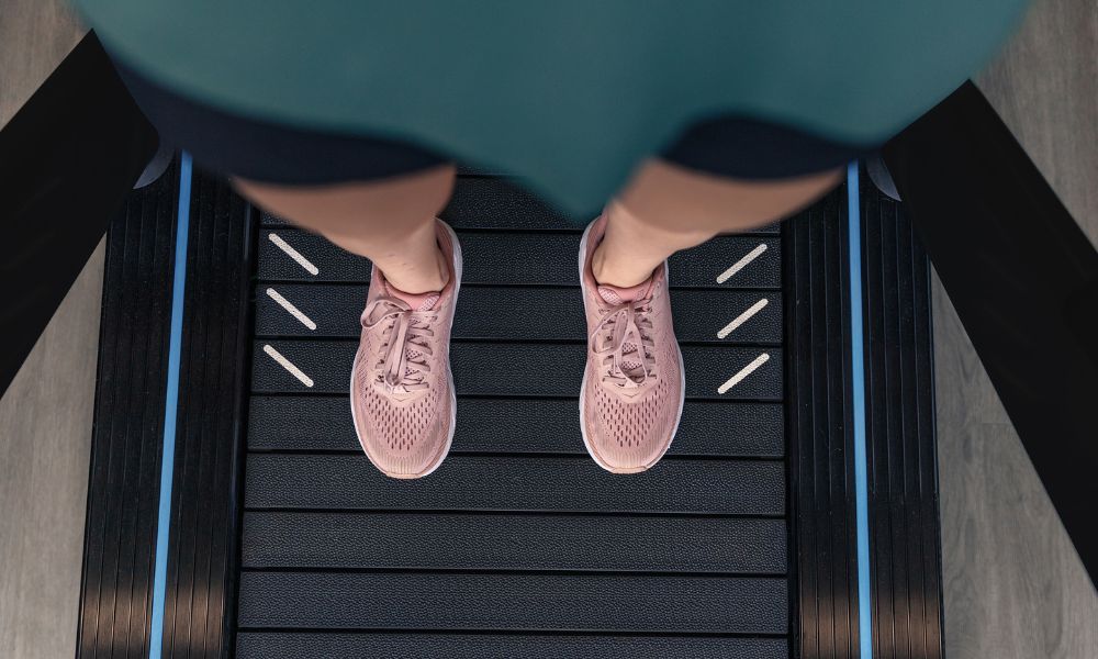4 Tips on Picking Which Treadmill to Buy for Your Complex