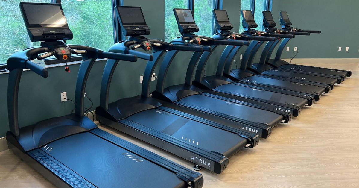 What Features Should You Look for in a Commercial Treadmill?