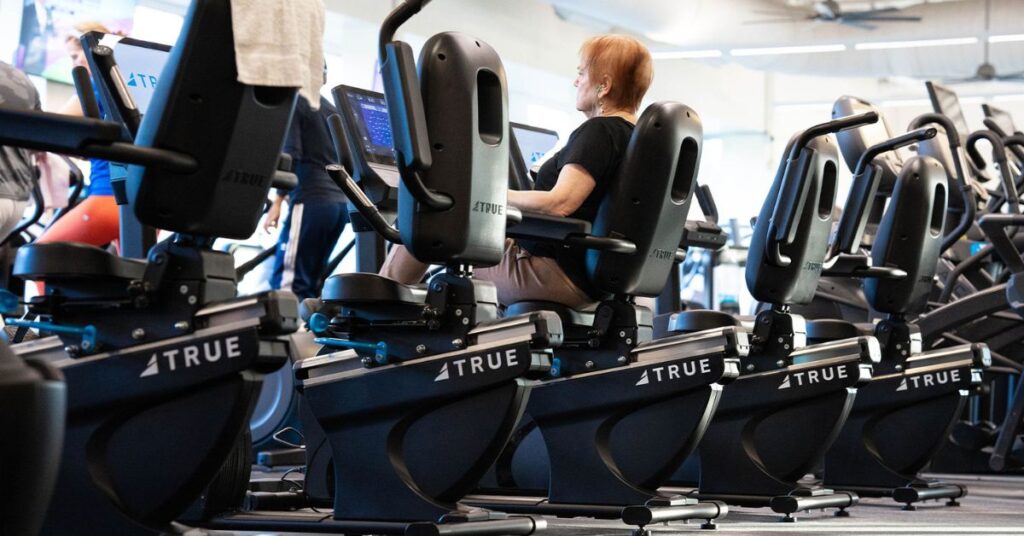 Top Features To Look For in Commercial Recumbent Bikes